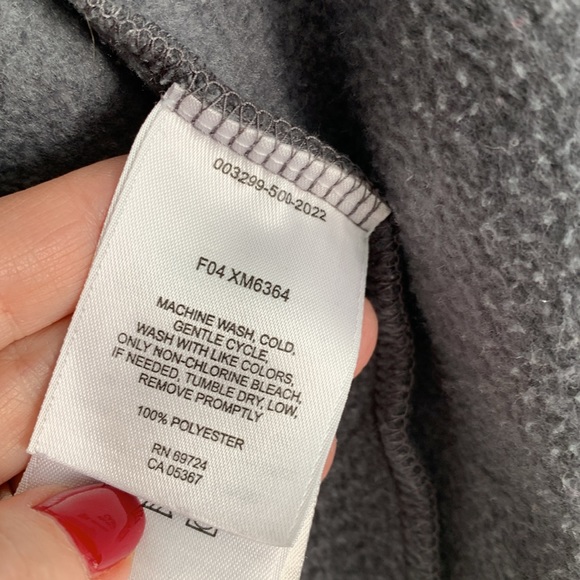 Columbia zip up fleece size L, navy with gray side panels. - Picture 8 of 8